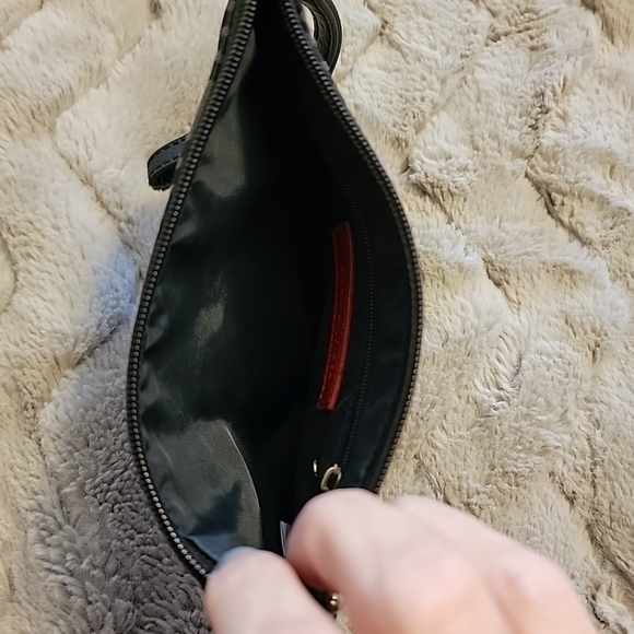 Tommy Hilfiger Black Logo Wristlet Wallet - Picture 6 of 8